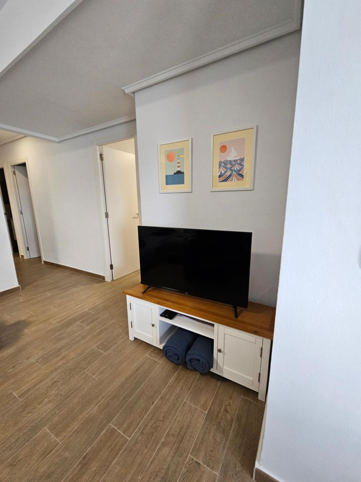 The Perfect Holiday Apartment With Fantastic Views 法罗德卡勒拉 外观 照片